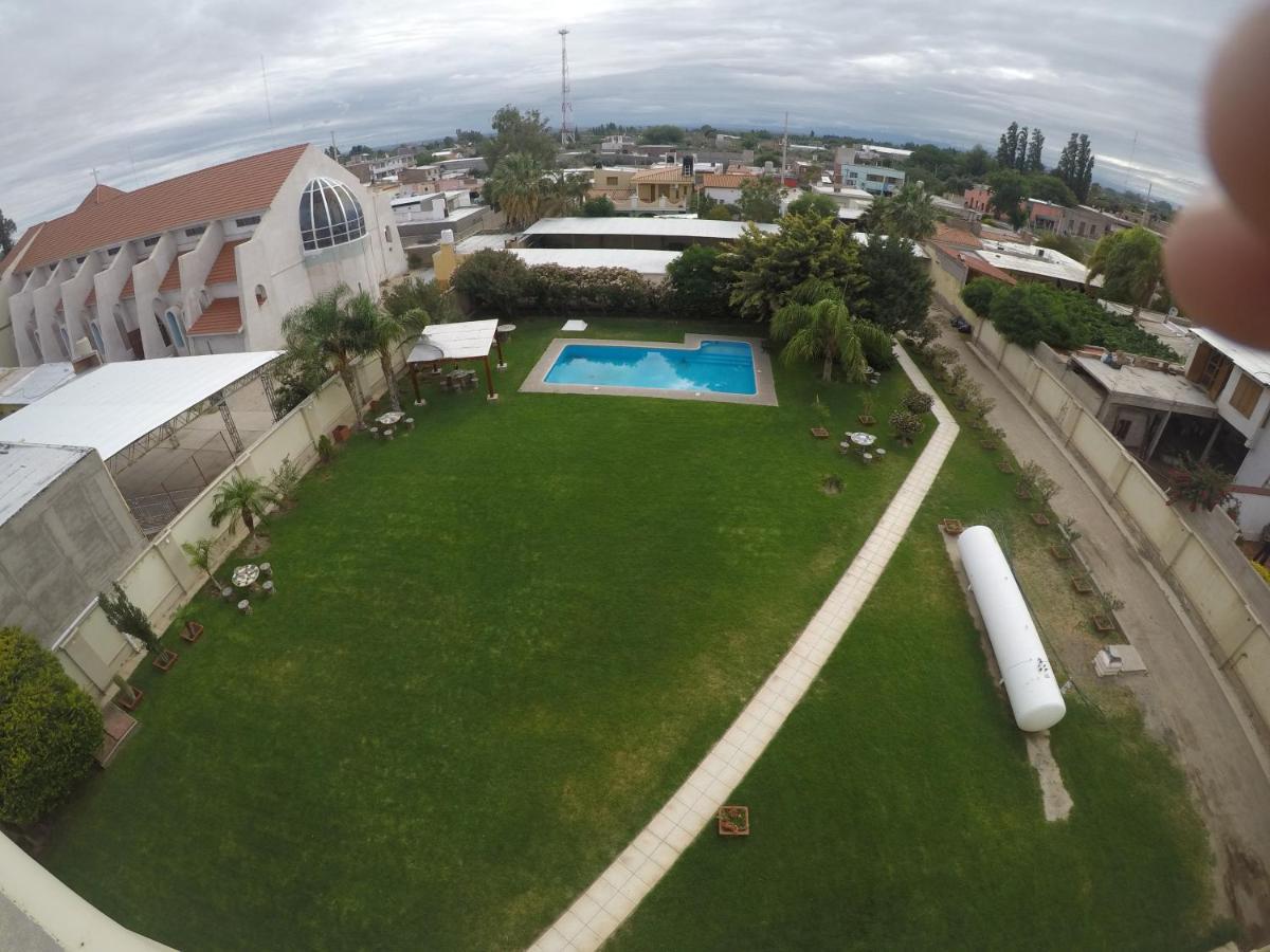 Hotel Del Centro Aimogasta Dış mekan fotoğraf