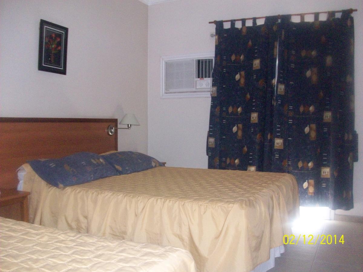 Hotel Del Centro Aimogasta Oda fotoğraf